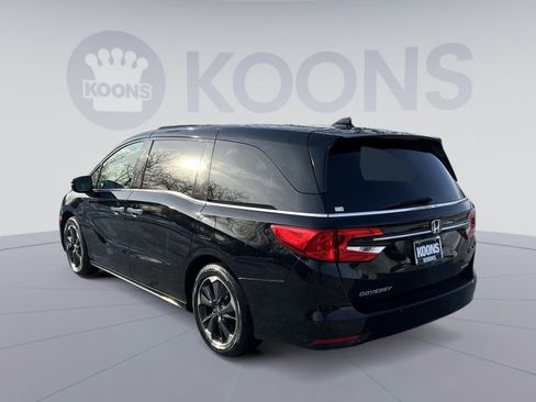 Used 2023 Honda Odyssey Elite image 4