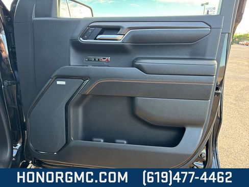 Used 2022 GMC Sierra 1500 AT4 image 26