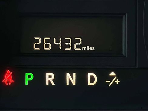 Used 2018 Dodge Grand Caravan SXT w/ Blacktop Package image 7