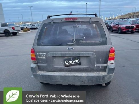 Used 2003 Ford Escape XLS image 6
