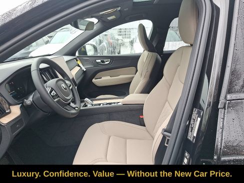 Used 2026 Volvo XC60 B5 Plus w/ Protection Package Premier AWD/4WD image 10