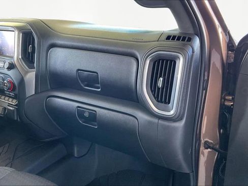 Used 2019 Chevrolet Silverado 1500 LT w/ All-Star Edition image 18