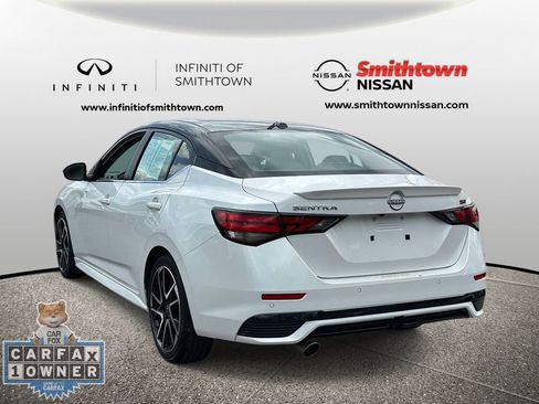 Used 2024 Nissan Sentra SR w/ SR Premium Package FWD image 9