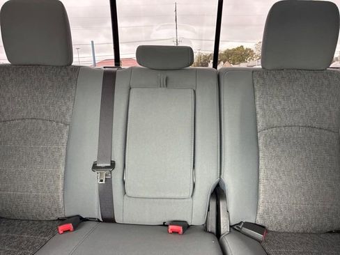 Used 2017 RAM 1500 Big Horn AWD/4WD image 37