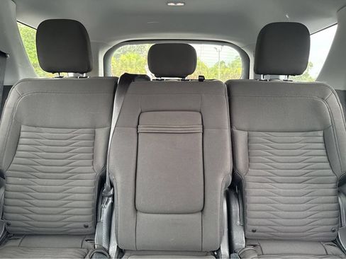 Used 2020 Ford Explorer XLT w/ Comfort Package AWD/4WD image 29