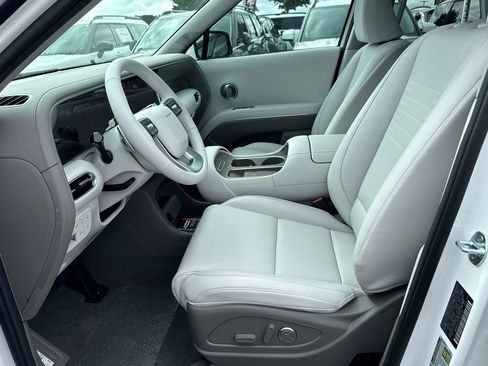 New 2026 Hyundai Palisade Limited FWD image 10