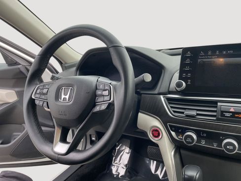 Used 2018 Honda Accord Touring image 26