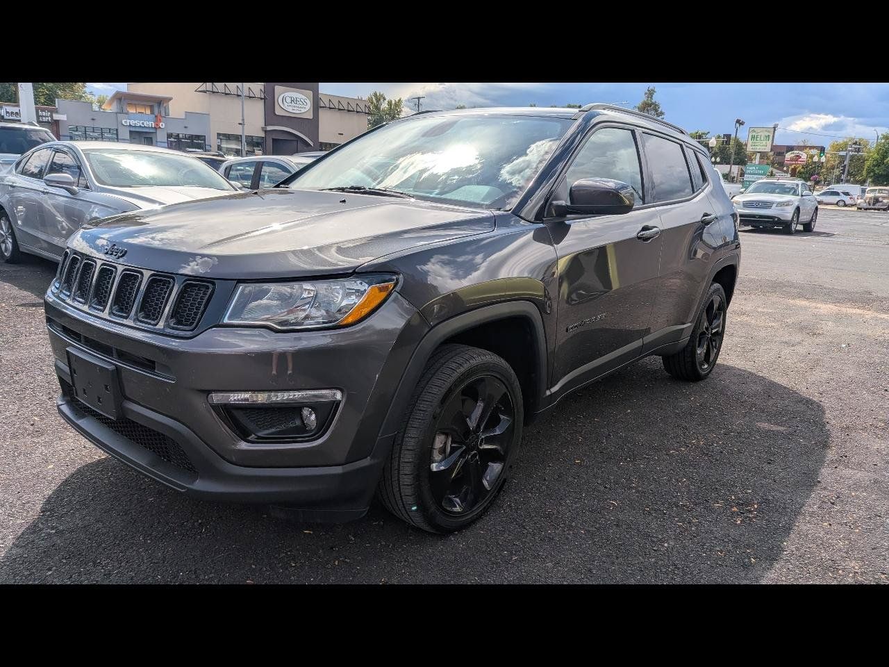 Used 2018 Jeep Compass Latitude AWD/4WD image 1