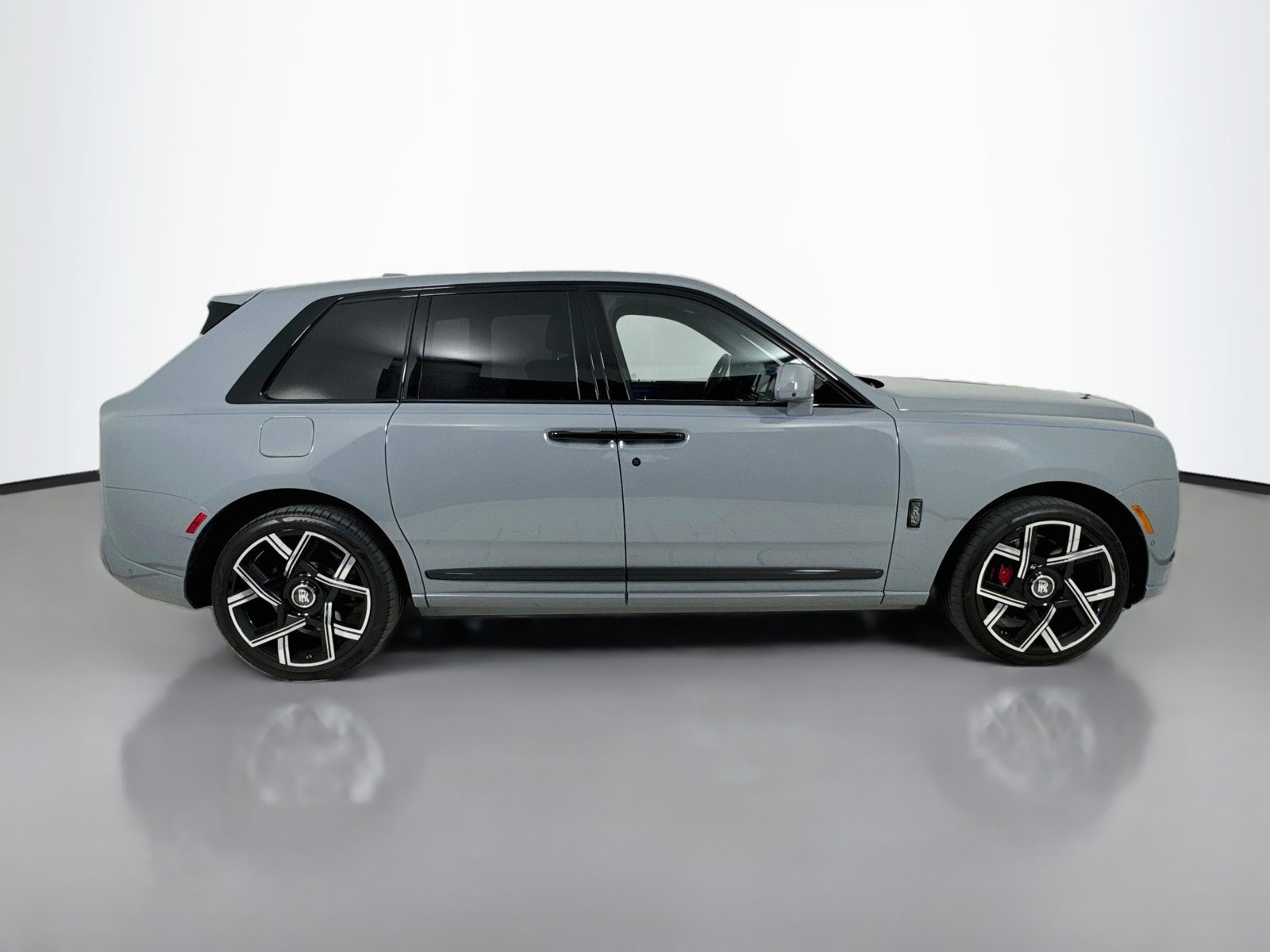Certified 2025 Rolls-Royce Cullinan Black Badge AWD/4WD image 13