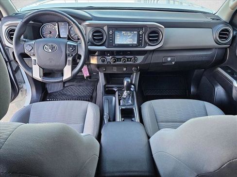 Used 2018 Toyota Tacoma SR5 image 19