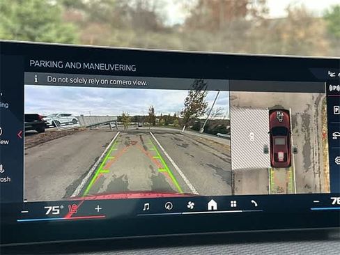 Used 2025 BMW 440i xDrive Coupe w/ Premium Package image 15