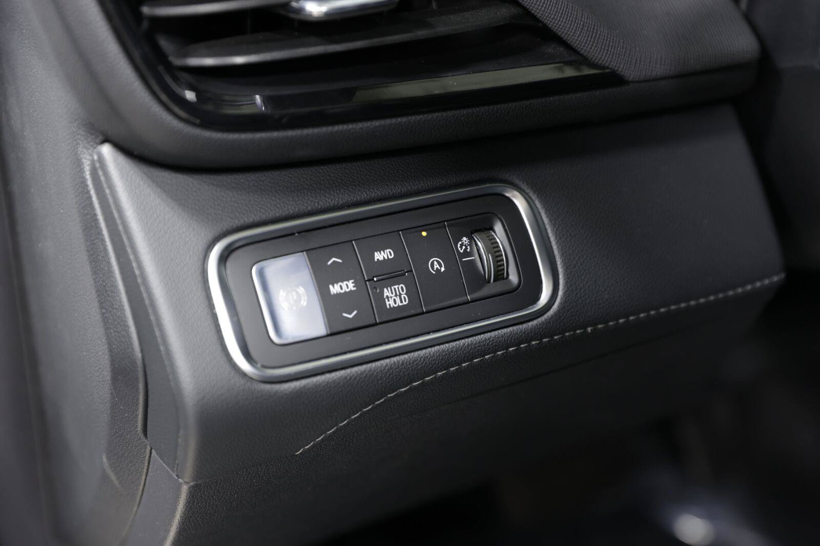 Certified 2026 Buick Enclave Sport Touring AWD/4WD image 40