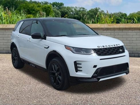 New 2026 Land Rover Discovery Sport Landmark image 3