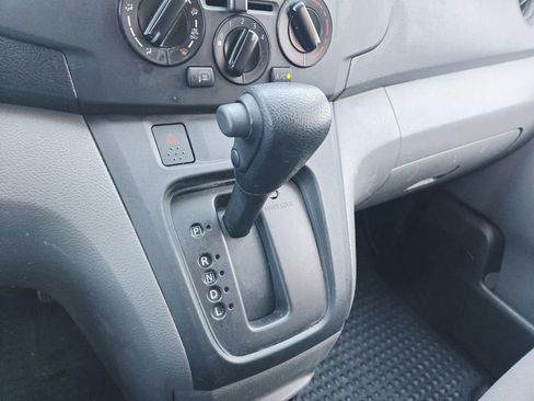 Used 2020 Nissan NV200 SV image 28