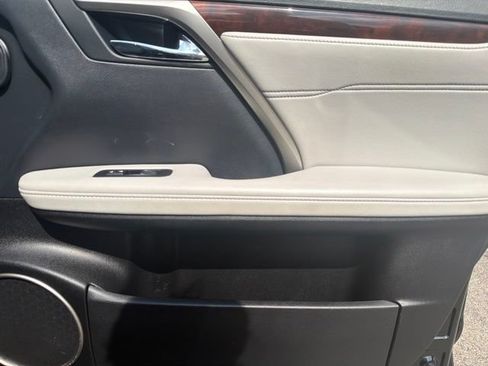 Used 2019 Lexus RX 350 FWD w/ Navigation Package image 33