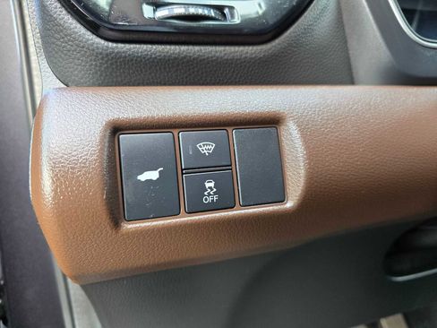 Used 2025 Honda Pilot Elite image 2