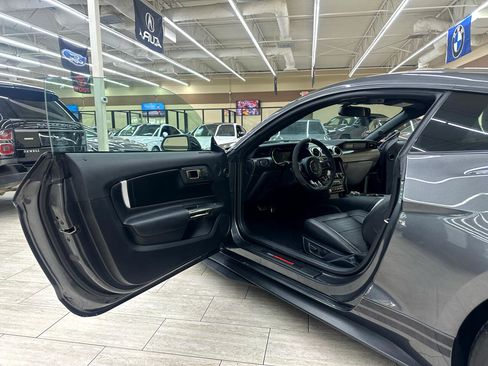 Used 2020 Ford Mustang Shelby GT500 w/ Technology Package image 14