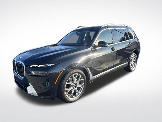 Used 2025 BMW X7 xDrive40i w/ Premium Package AWD/4WD image 3