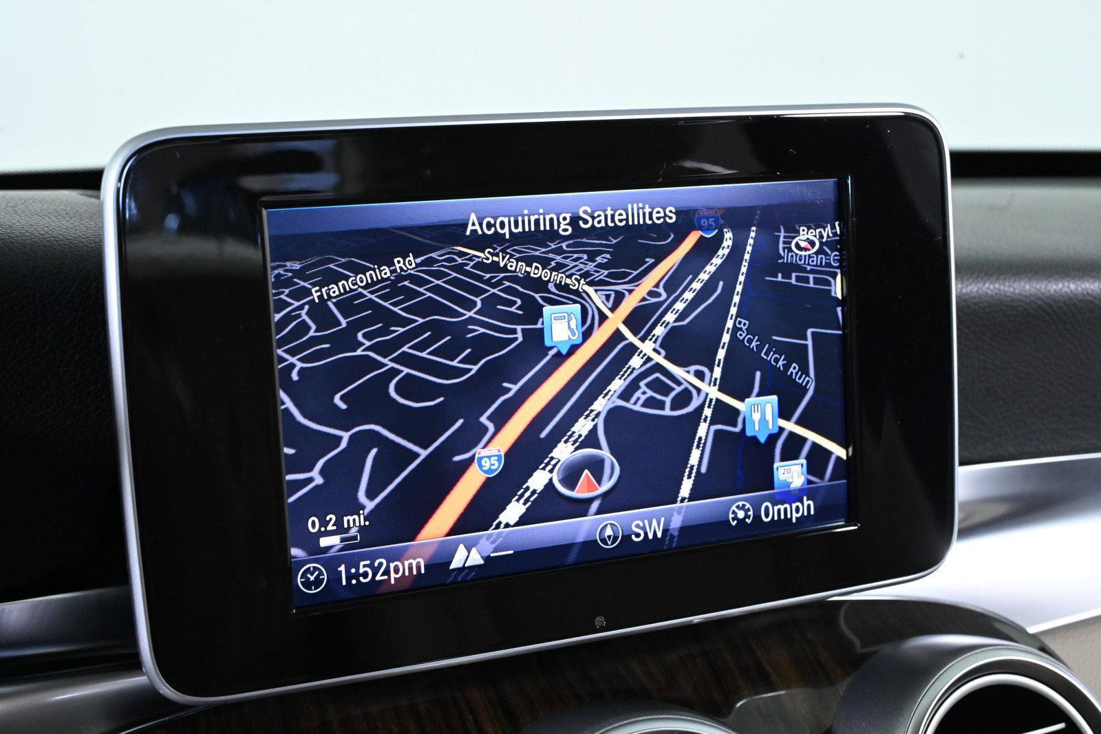 Used 2015 Mercedes-Benz C 300 4MATIC Sedan image 16
