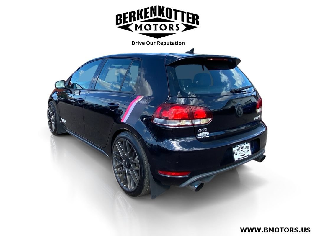Used 2011 Volkswagen Golf 4-Door FWD image 5