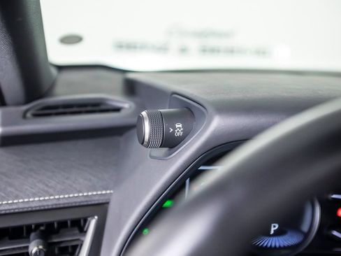 Used 2020 Lexus UX 250h w/ Premium Package AWD/4WD image 40