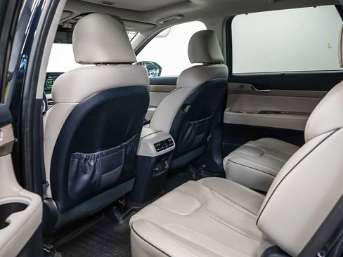 Used 2021 Hyundai Palisade Limited w/ Cargo Package image 19