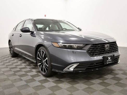 New 2026 Honda Accord Touring image 9