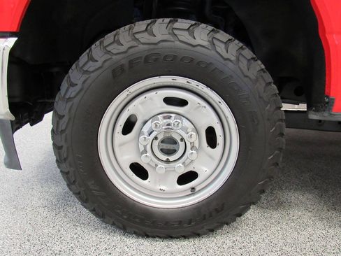 Used 2023 Ford F250 XL w/ XL Chrome Package AWD/4WD image 10