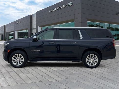 Used 2024 Chevrolet Suburban Premier RWD image 2