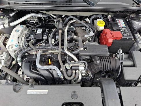 Used 2023 Nissan Sentra SR w/ SR Premium Package image 30