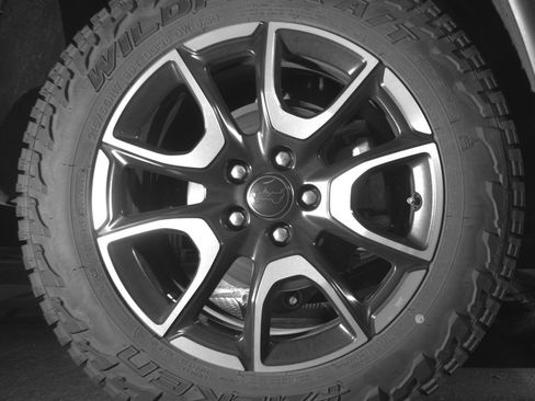 Used 2025 Jeep Compass Trailhawk AWD/4WD image 15