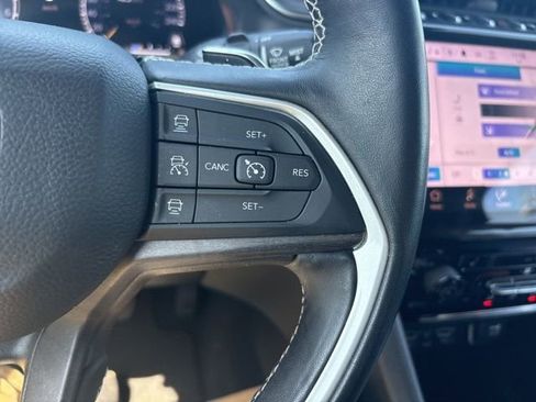 Used 2022 Jeep Grand Cherokee L Limited image 40