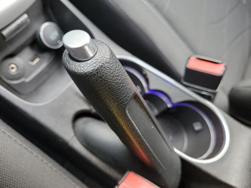 Used 2015 Ford Fiesta SE image 29