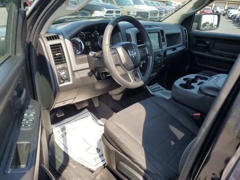 Used 2019 RAM 1500 Express w/ Express Value Package AWD/4WD image 12