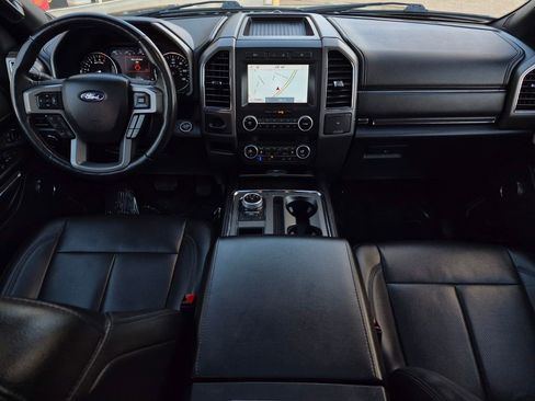 Used 2021 Ford Expedition Max XLT image 24