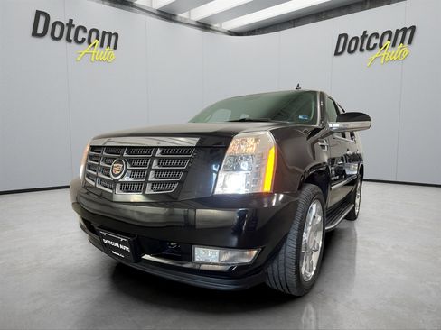 Used 2008 Cadillac Escalade AWD image 3