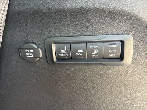 New 2027 Chrysler Pacifica Pinnacle AWD/4WD image 29