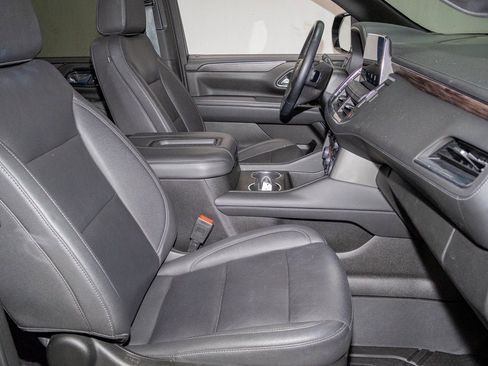 Certified 2023 Chevrolet Tahoe Z71 w/ Luxury Package image 17