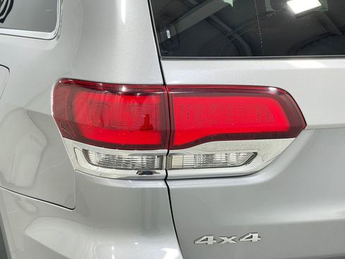Used 2020 Jeep Grand Cherokee Limited w/ Premium Lighting Group image 34