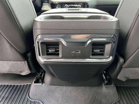 Used 2022 GMC Sierra 1500 SLT w/ SLT Convenience Package AWD/4WD image 14