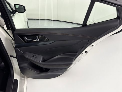 Used 2022 Nissan Maxima SR w/ Sport Mat Group FWD image 27