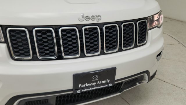 Used 2020 Jeep Grand Cherokee Limited AWD/4WD image 30