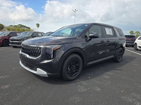 New 2026 Kia Carnival FWD image 4