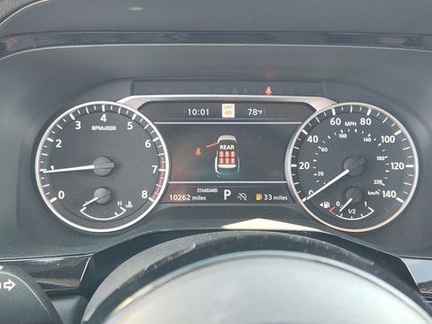 Used 2025 Nissan Pathfinder SL image 9