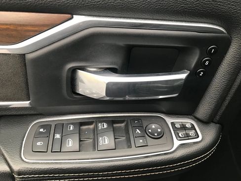 Used 2024 RAM 2500 Laramie image 13