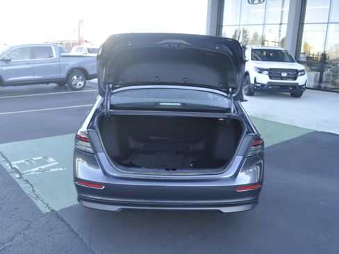 Certified 2023 Honda Accord LX image 10