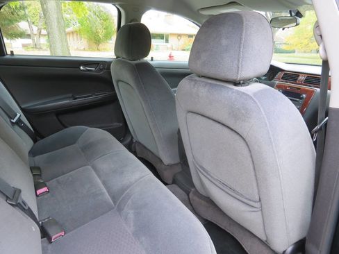 Used 2007 Chevrolet Impala LS image 14