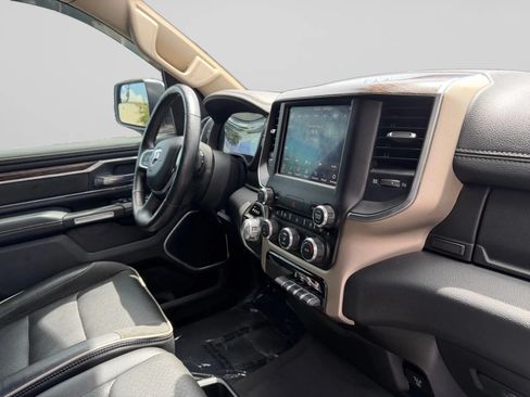 Used 2019 RAM 1500 Laramie AWD/4WD image 37