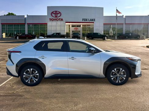 Used 2023 Toyota bZ4X AWD w/ Weather Package image 6
