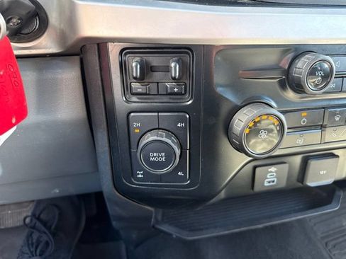 Used 2023 Ford F250 XLT w/ FX4 Off-Road Package AWD/4WD image 21